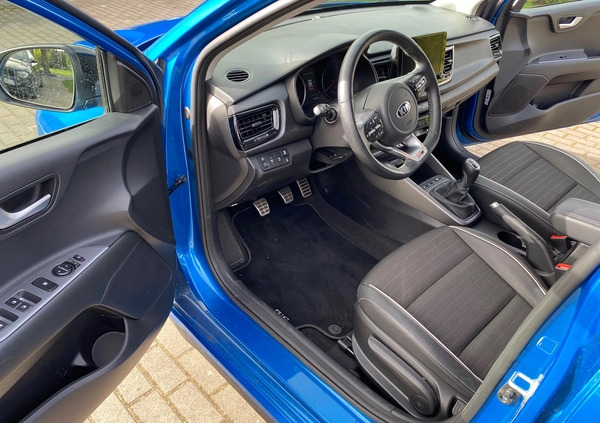 Kia Rio cena 36900 przebieg: 24900, rok produkcji 2021 z Pszczyna małe 46